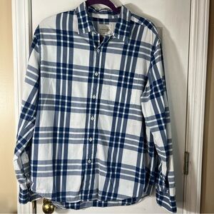 American Eagle Outfitters Navy and White Checkered Shirt